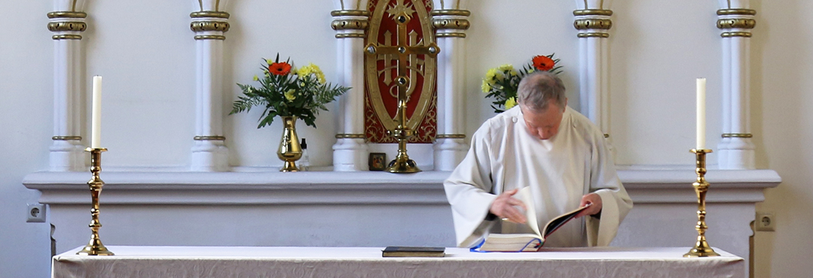 Sunday Services (8.30am) Sunday Services (8.30am)